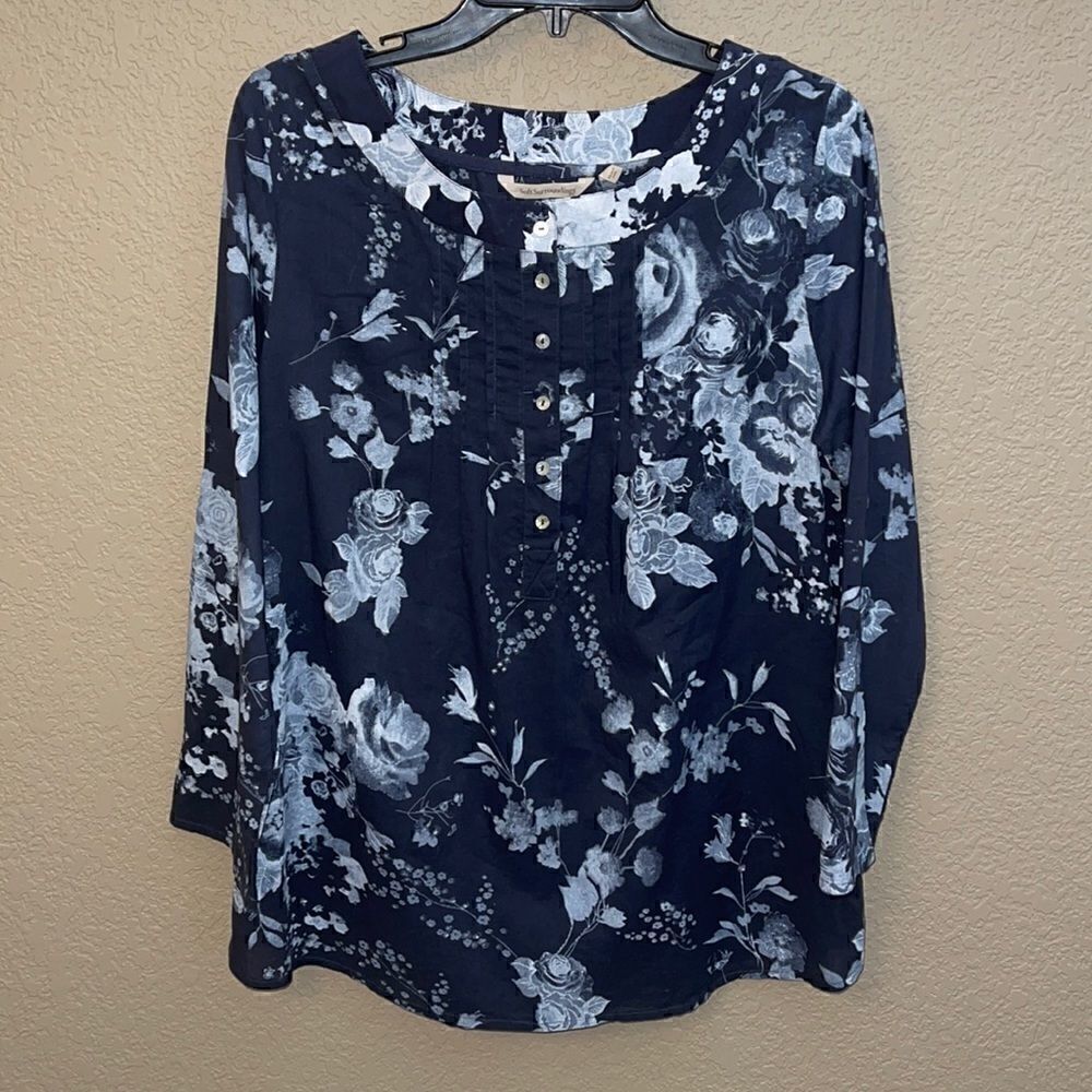 Soft Surroundings- Blue Gray Floral Tunic Long Line Blouse